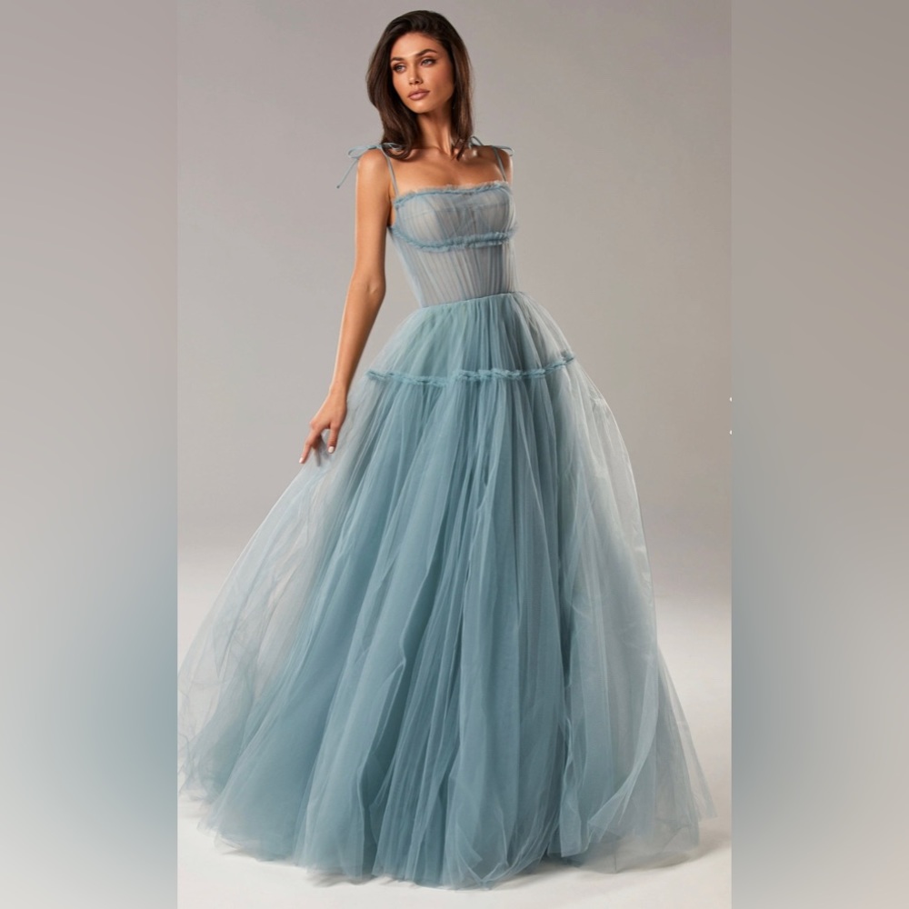 Milla Ocean Wave TieStraps Tulle Prom Dress Gem
